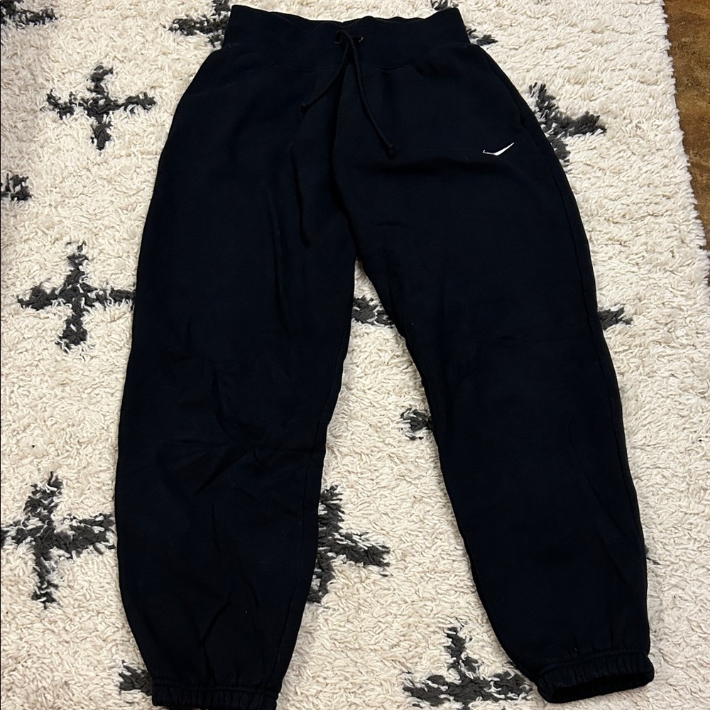 Nike Women’s Black Oversized Sweatpants